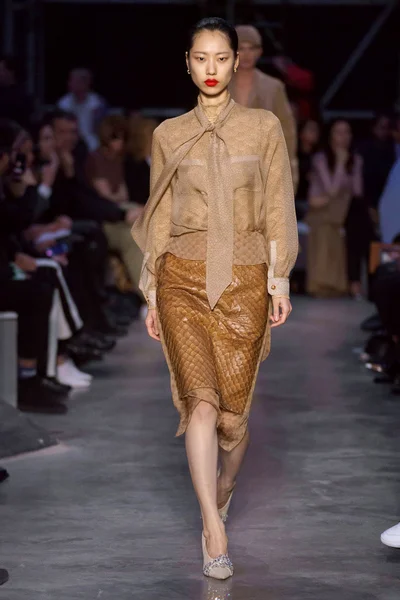 Look 68